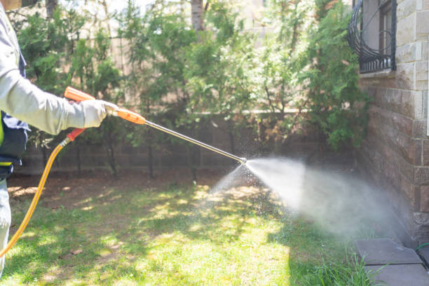 Best Pest Prevention Services  in Germantown, WI